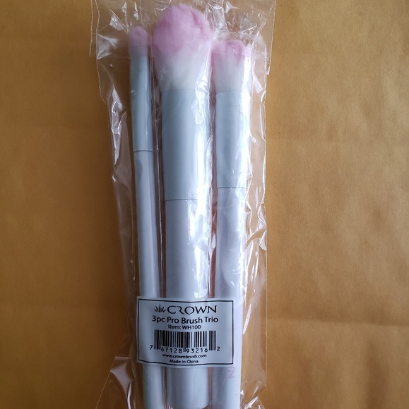 Trio Brush Set - Picture 2 of 2